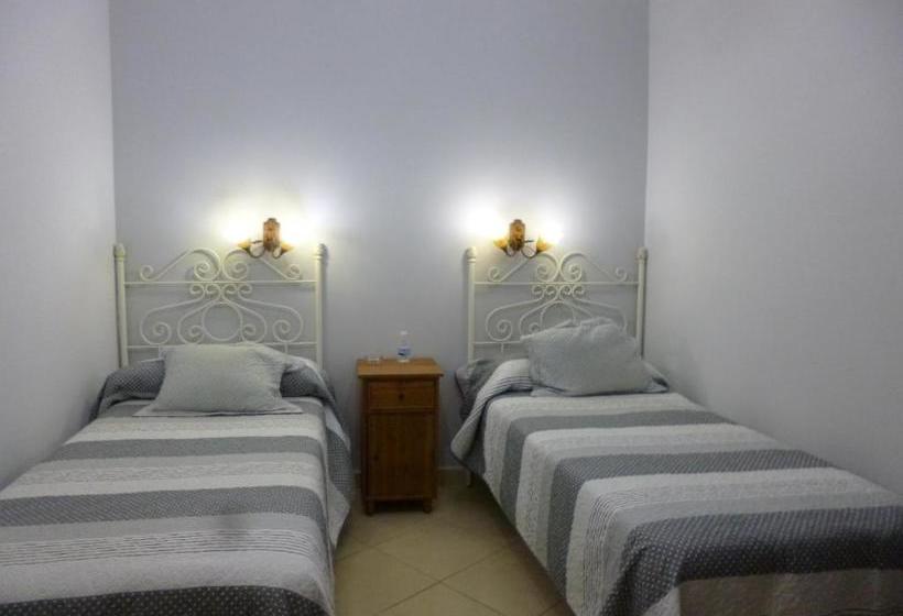 هاستل Hostal Virgen Del Rocio