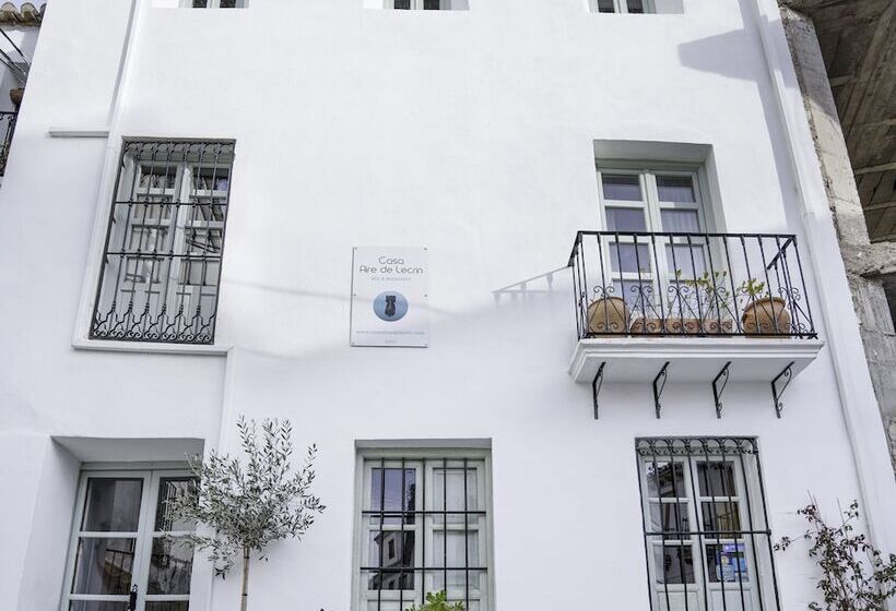 تختخواب و صبحانه Casa Aire De Lecrin