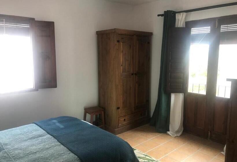 تختخواب و صبحانه Casa Aire De Lecrin