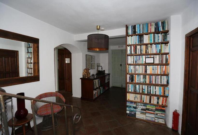 تختخواب و صبحانه Casa Aire De Lecrin