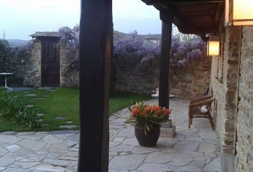 تختخواب و صبحانه Casa Peleyon
