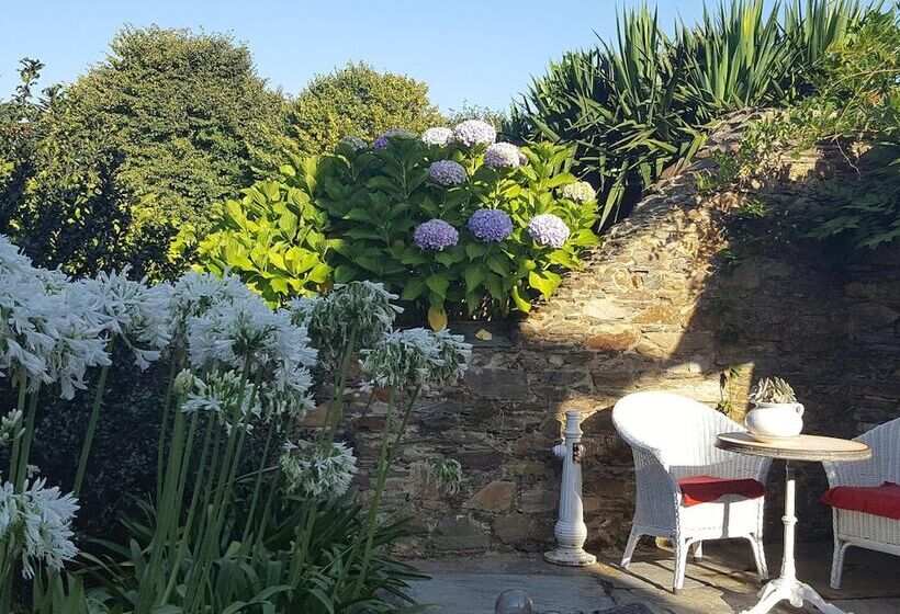 تختخواب و صبحانه Casa Peleyon