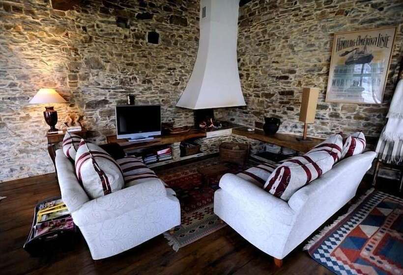 تختخواب و صبحانه Casa Peleyon