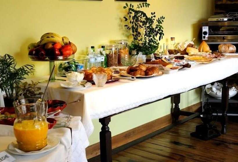 تختخواب و صبحانه Casa Peleyon