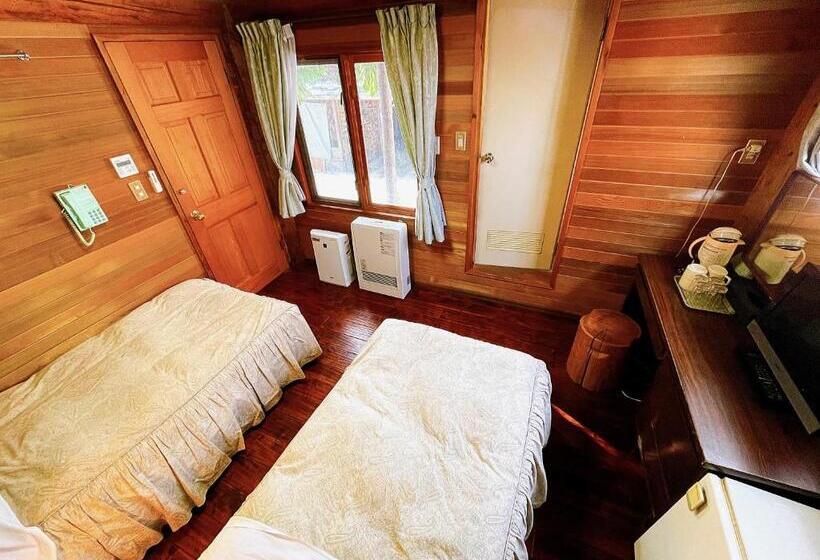 تختخواب و صبحانه Hakuba Pension & Log Hotel Meteor