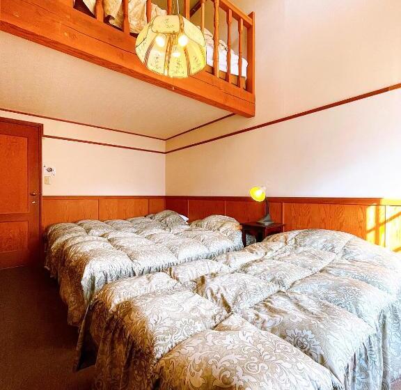 تختخواب و صبحانه Hakuba Pension & Log Hotel Meteor