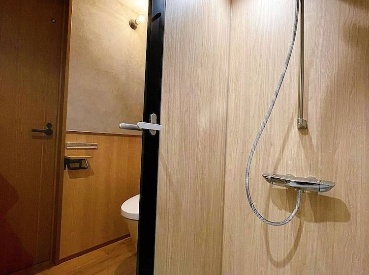 تختخواب و صبحانه Hakuba Pension & Log Hotel Meteor