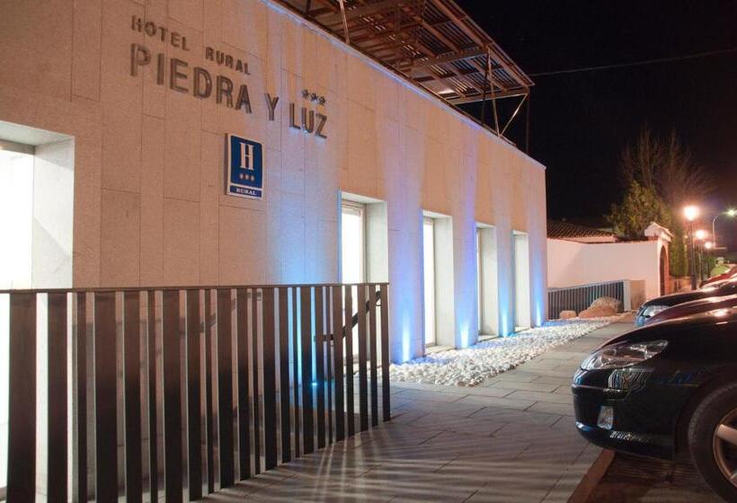 هتل Eh Piedra Y Luz