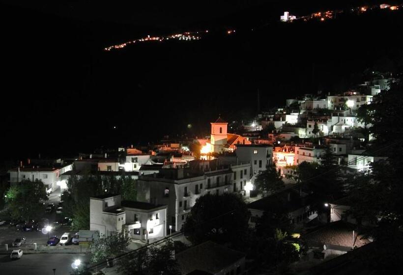 هتل Estrella De Las Nieves