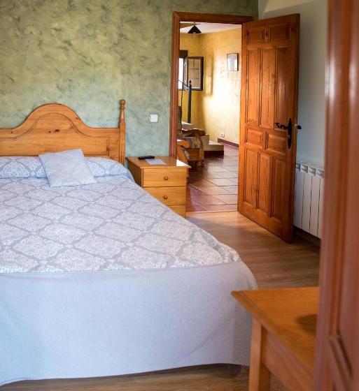 هتل Hospedaje Rural Casa Parri