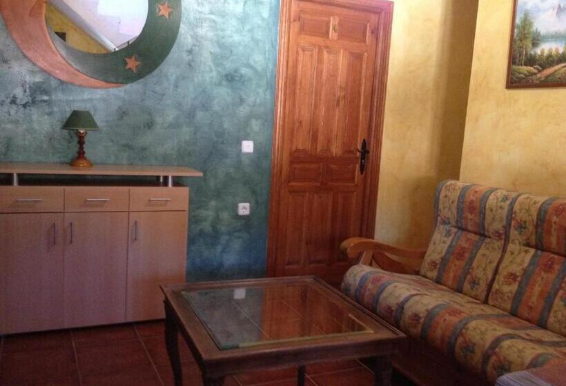 هتل Hospedaje Rural Casa Parri