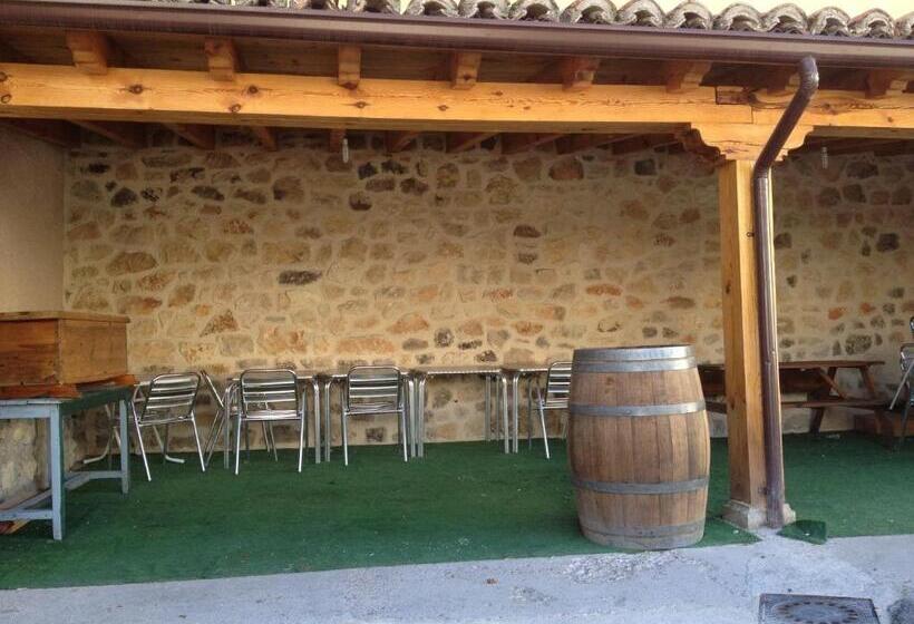 هتل Hospedaje Rural Casa Parri