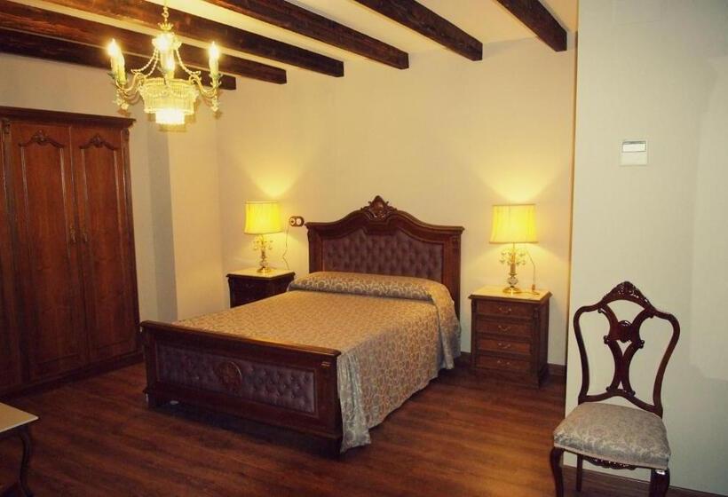 فندق Hospedería Bodas De Camacho