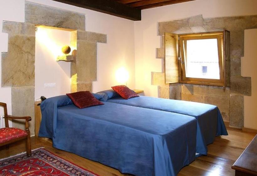 Отель La Casona De Somahoz