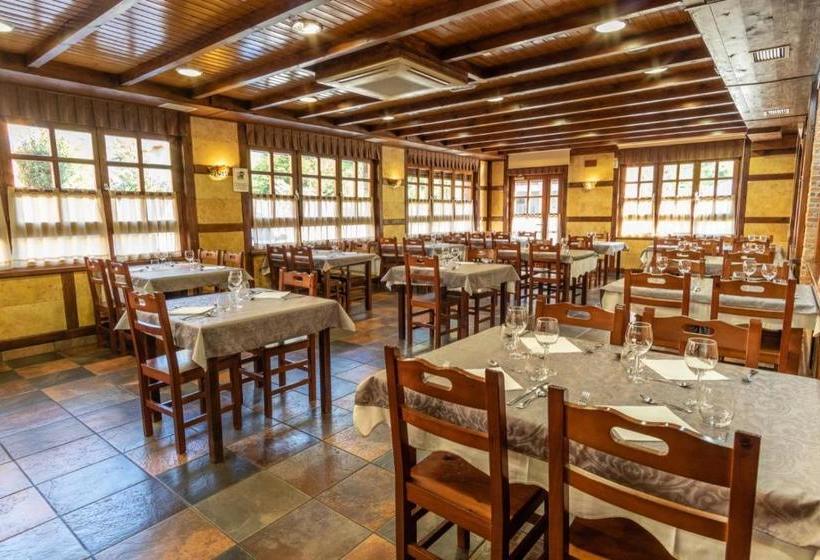 فندق Peña Pandos