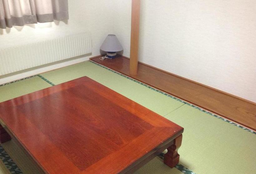 Отель Rusutsu Lodges Pension Lilla Huset