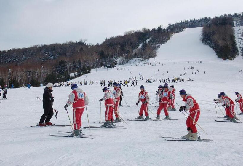 בית מלון כפרי Sanraku