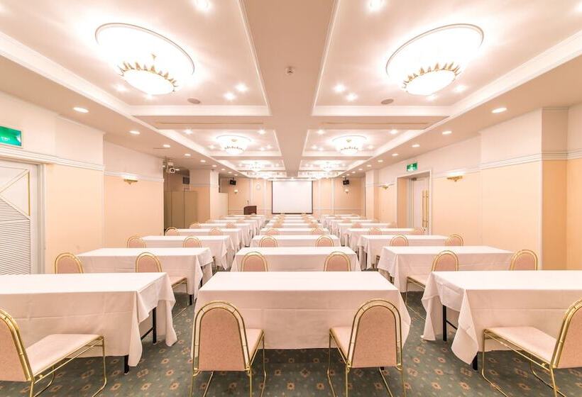 هتل Sun Palace