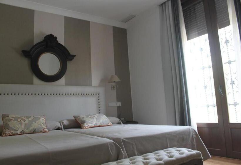 هتل Villa Maria