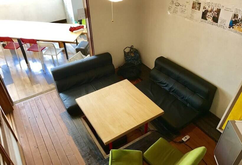 Nikkosan Backpackers Inn   Hostel