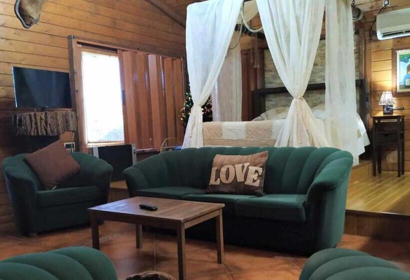 استراحتگاه Casas De Madera Los Molinos