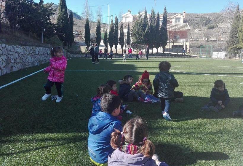 אתר נופש Caserio Inazares   Montaña, Chimenea, Nieve, Barbacoa