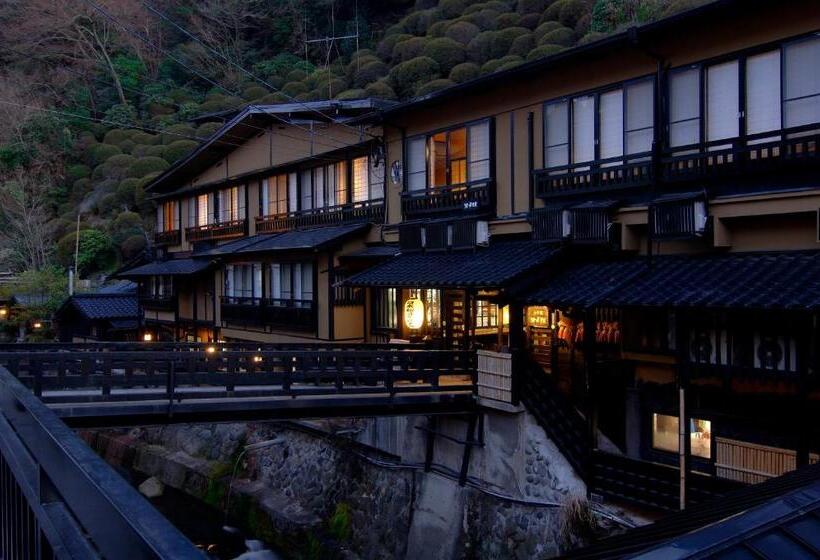 ريوكان Kurokawa Onsen Yama No Yado Shinmeikan