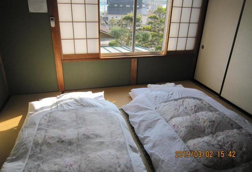 ريوكان Minshuku Kobayashi