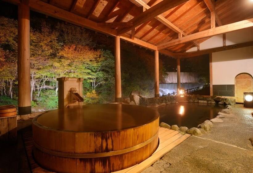 ریوکان Sansuiso Tsuchiyu Spa