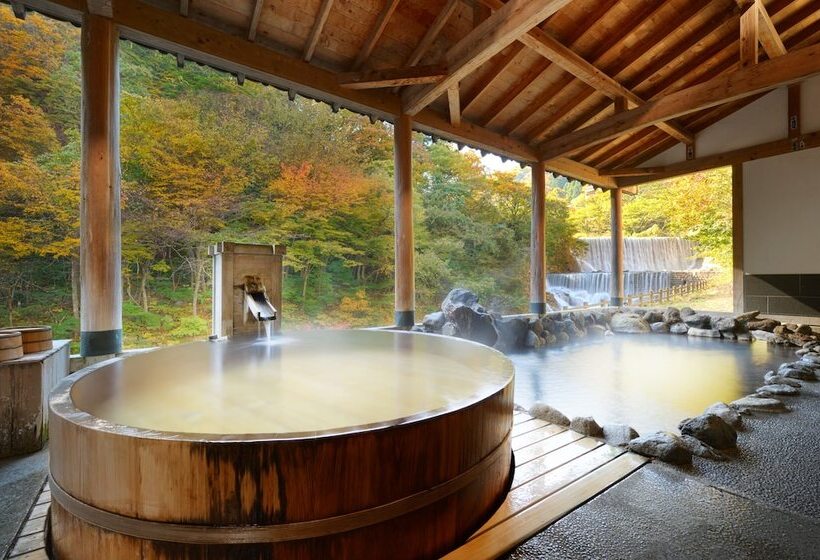 ریوکان Sansuiso Tsuchiyu Spa