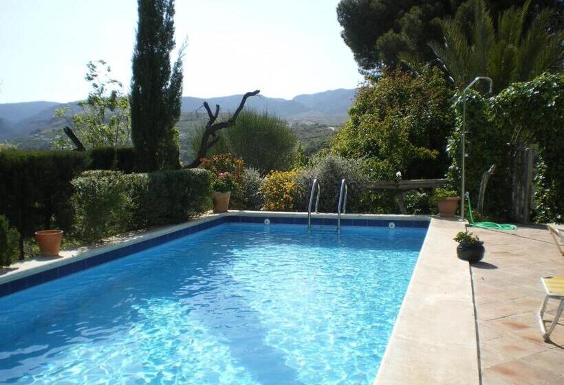 צימר Cortijo El Pino Retreat