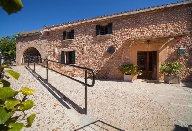 هتل Cal Secretari Vell   Turismo De Interior