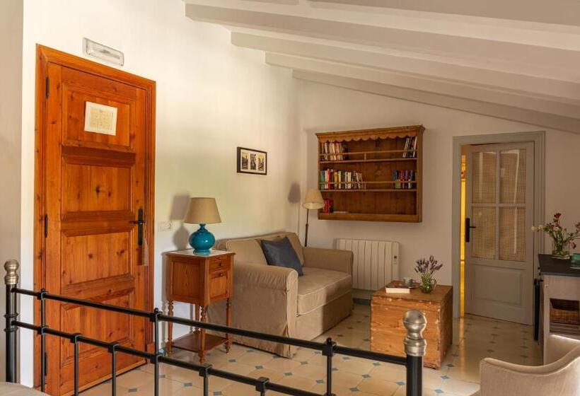 هتل Cal Secretari Vell   Turismo De Interior