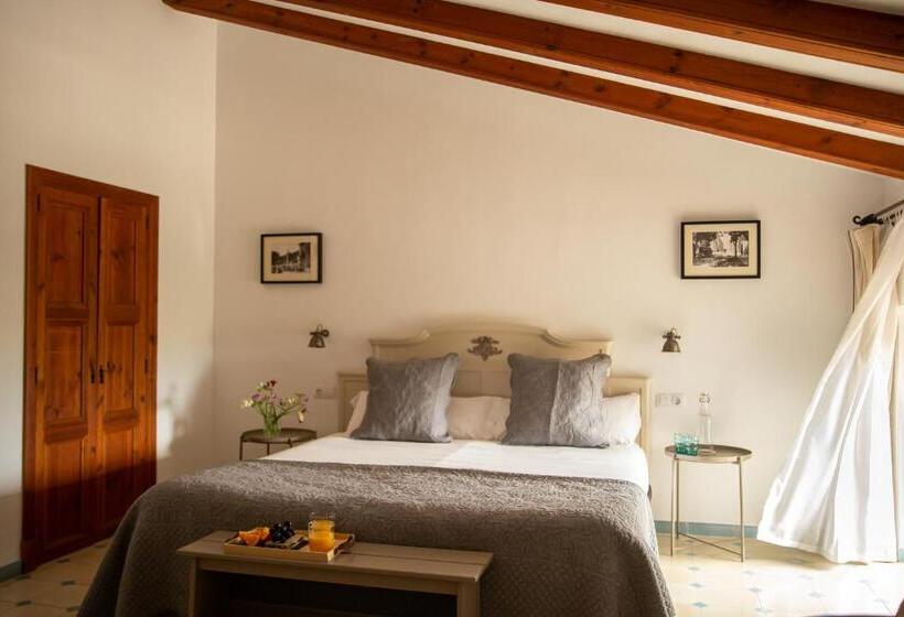هتل Cal Secretari Vell   Turismo De Interior