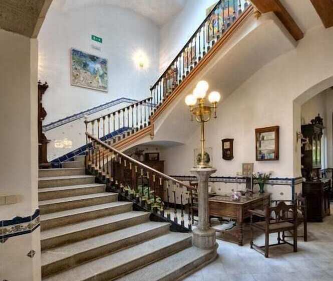 هتل Casa Ceremines