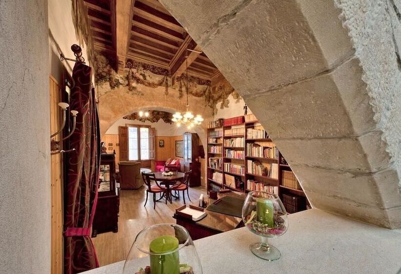 هتل Casa Ceremines