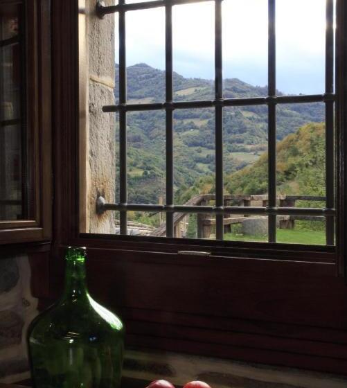 فندق Casona De El Castaniu