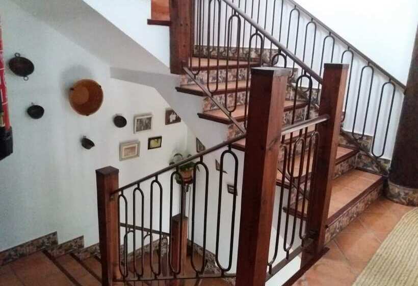 هتل El Perro De Paterna