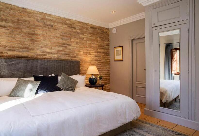 هتل La Torre Del Visco   Relais & Châteaux