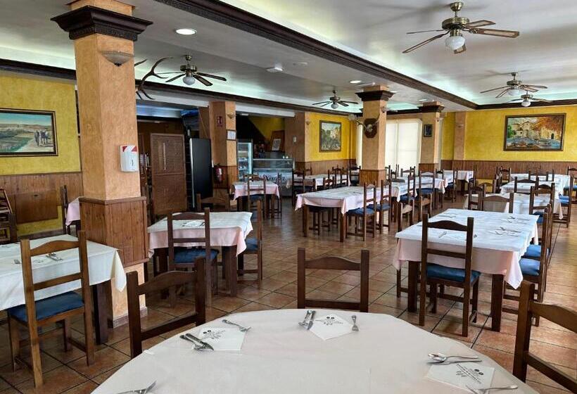 هتل Restaurante Los Caños De La Alcaiceria