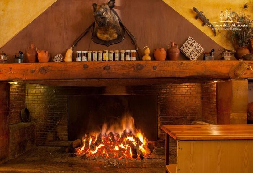 هتل Restaurante Los Caños De La Alcaiceria