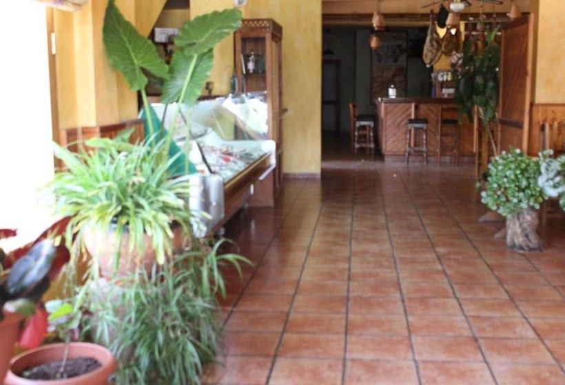 هتل Restaurante Los Caños De La Alcaiceria