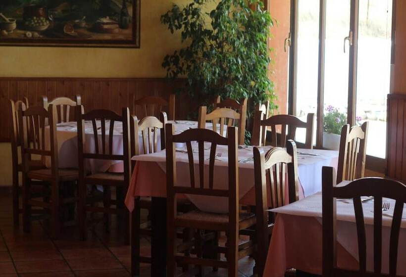 هتل Restaurante Los Caños De La Alcaiceria