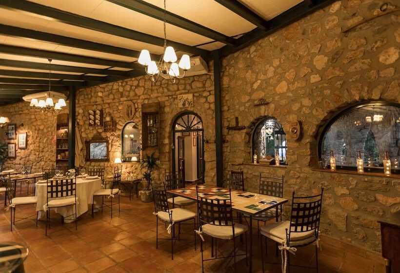 هتل روستایی Calerilla