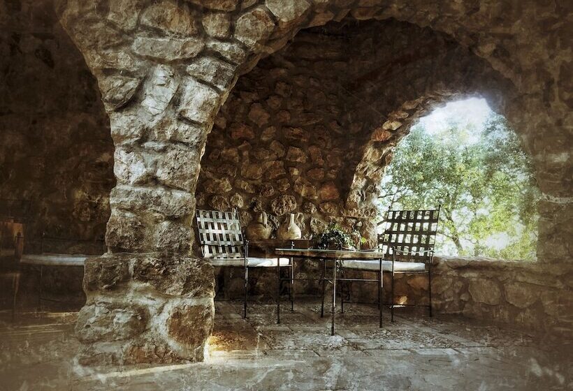 هتل روستایی Calerilla