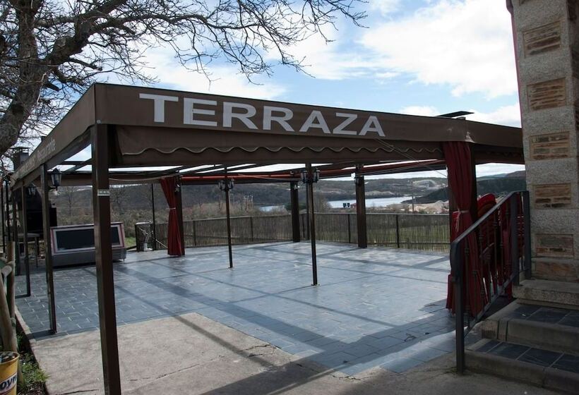 فندق Tierra De Lobos