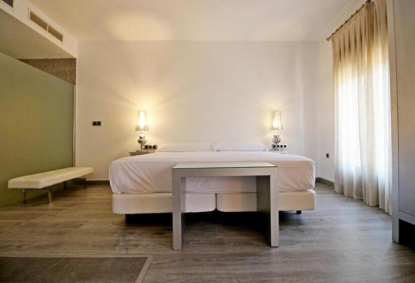فندق Villa Xarahiz
