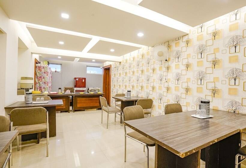Fabhotel Panchsheel