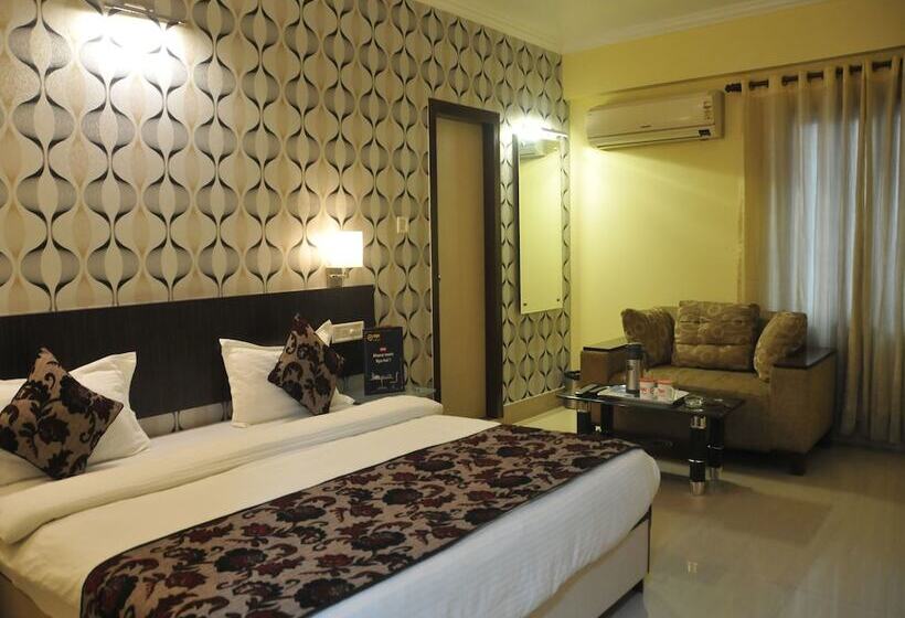 ホテル Fabexpress Royal Residency Patna