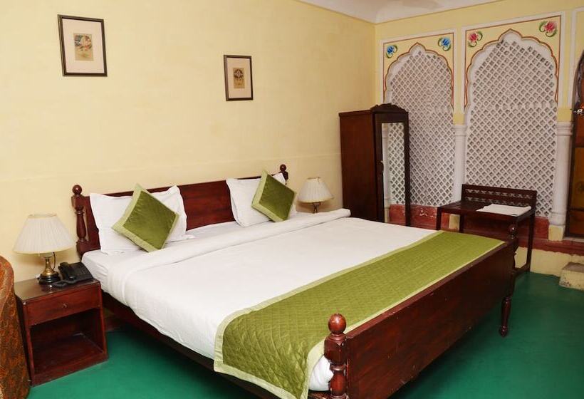 Fotos del hotel Karnot Mahal:  8